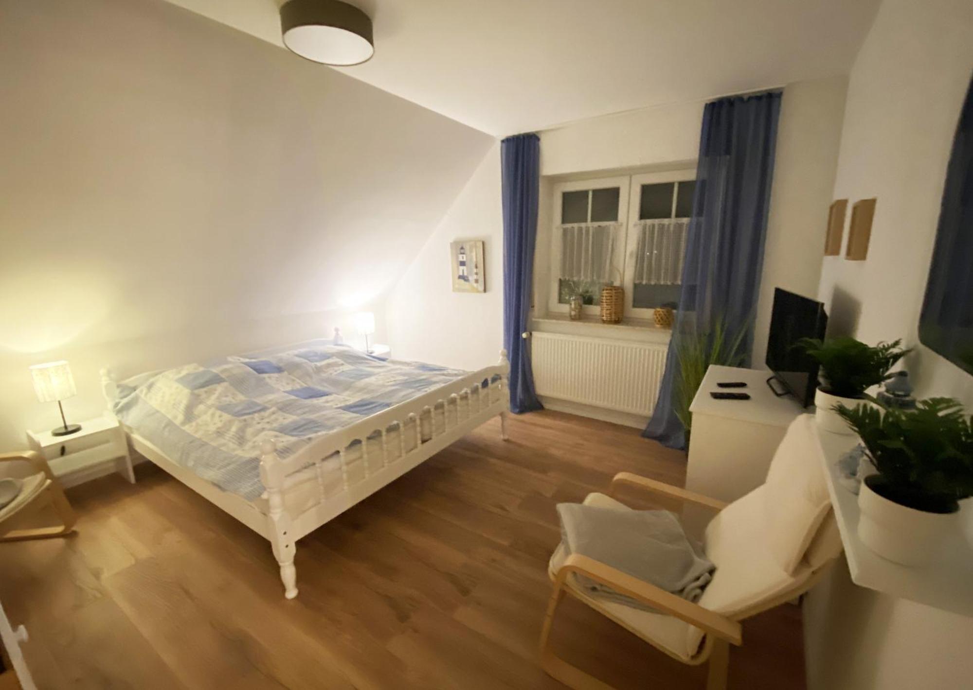 Ferien Im Wangerland Ferienwohnung Leuchtturm Minsen Schillig Hund Pool Sauna Norderaltendeich Екстериор снимка